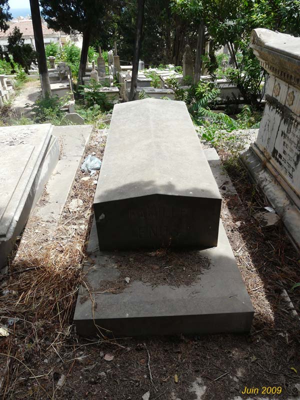 Stèle de SASPORTES Régina